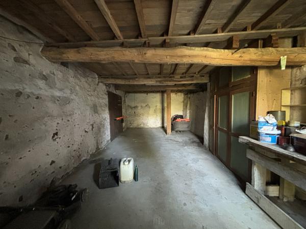 Maison briarde INVESTISSEMENT - A RENOVER - A DIVISER - A AIMER , 2973m² Terrain " A BATIR" - A DIVISER