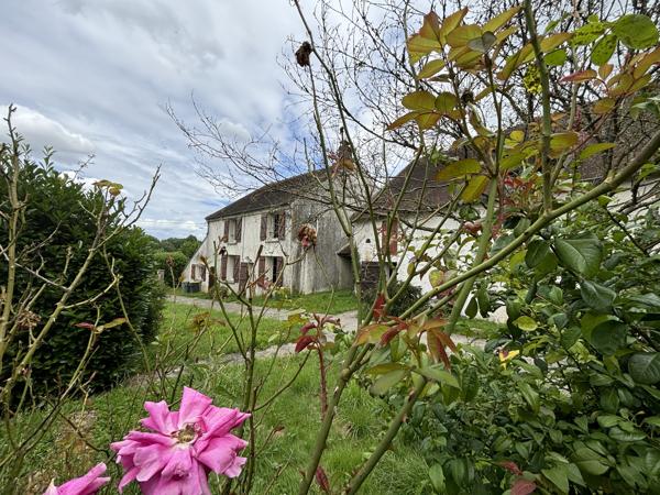Maison briarde INVESTISSEMENT - A RENOVER - A DIVISER - A AIMER , 2973m² Terrain " A BATIR" - A DIVISER