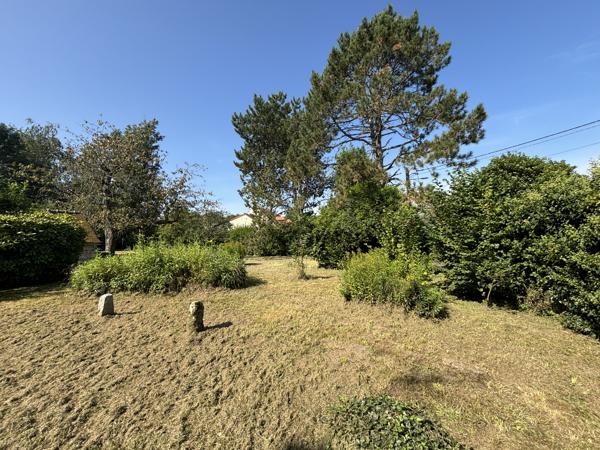 Maison briarde INVESTISSEMENT - A RENOVER - A DIVISER - A AIMER , 2973m² Terrain " A BATIR" - A DIVISER