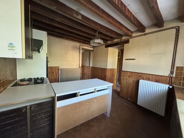 Maison briarde INVESTISSEMENT - A RENOVER - A DIVISER - A AIMER , 2973m² Terrain " A BATIR" - A DIVISER