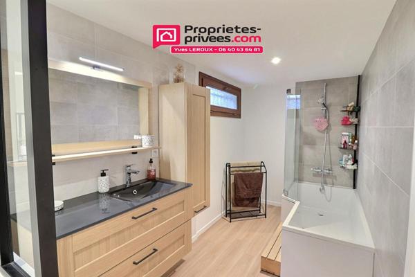 Maison individuelle  122 m², 3 chambres,  terrain 1000m²