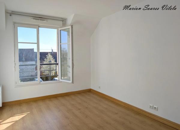 Lumière, calme et extérieur : un appartement soigné dans une résidence Kaufman & Broad à Coubert (77170)