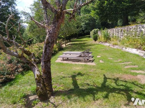 Belle Maison en pierre avec grange sur 1ha5