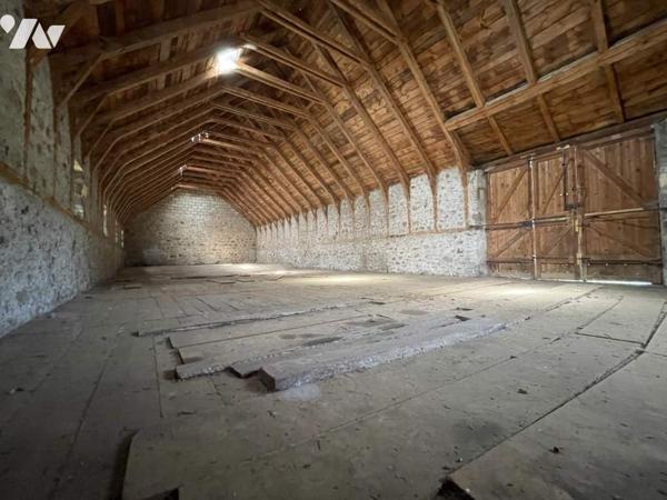 Belle Maison en pierre avec grange sur 1ha5