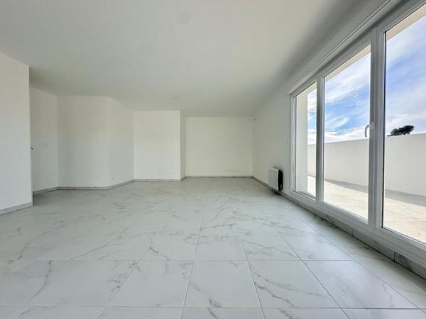 Marseille (13013) - Appartement 4 pièces 101 m2 avec terrasse et deux places parking