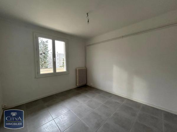 Appartement à louer 4 pièces 68.5m²