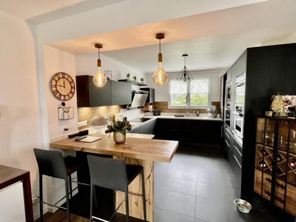 Maison entiérement rénovée de 170 m2