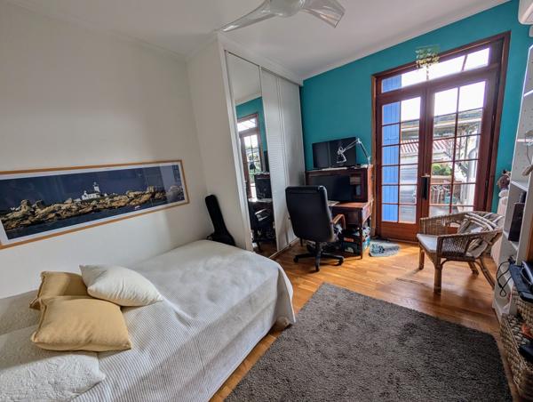 Charmante maison de ville avec jardin et toit terrasse