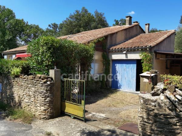 Dpt Gard (30), à vendre proche d'UZES à 8km, maison P6 de 132m2, beau terrain de 600m2, calme.