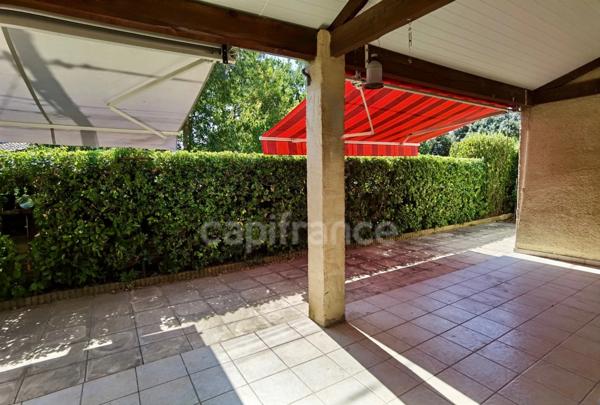 Dpt Gard (30), à vendre proche d'UZES à 8km, maison P6 de 132m2, beau terrain de 600m2, calme.