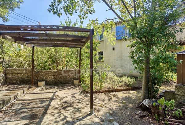 Dpt Gard (30), à vendre proche d'UZES à 8km, maison P6 de 132m2, beau terrain de 600m2, calme.