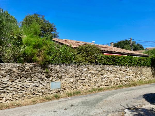 Dpt Gard (30), à vendre proche d'UZES à 8km, maison P6 de 132m2, beau terrain de 600m2, calme.