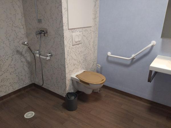 Appartement T2 meublé avec terrasse - RÉSIDENCE BIEN VIVRE DE LOIRE-SUR-RHÔNE - Résidence pour séniors