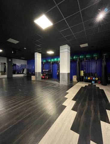 Local commercial à usage mixte - Occupé - Coeur du centre ville de HYERES