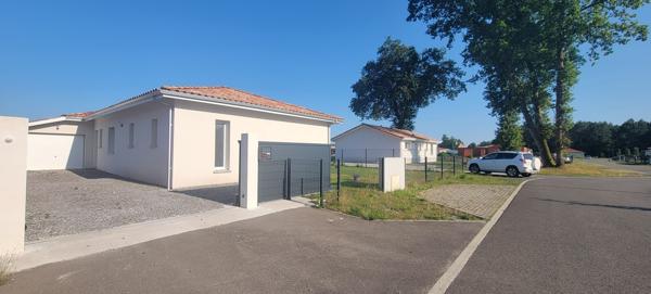 Saint-Vincent-de-Paul (40990) Maison récente T4 Bis tout confort