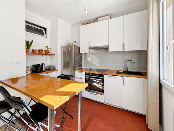 A VENDRE APPARTEMENT T2 sur le Vieux Port