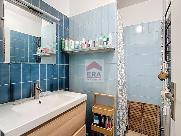 En exclusivité à vendre appartement 4 pièces  Marseille 9e/10e - St Tronc balcons et parking privatif en sous-sol.