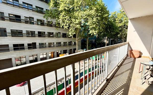 Appartement à vendre    3 pièces • 76,05 m2 Lyon 3