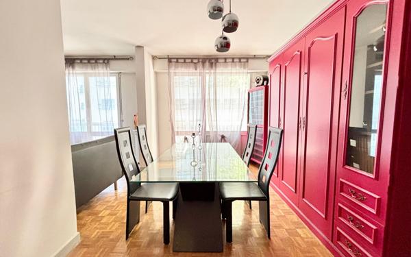 Appartement à vendre    3 pièces • 76,05 m2 Lyon 3