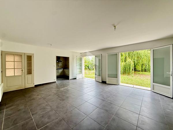 BELLE MAISON PLAIN-PIED - 3 CHAMBRES - QUARTIER CALME