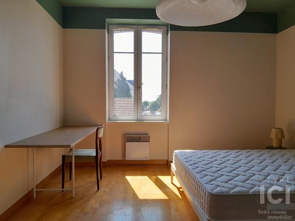 Maison 5 chambres Colocation Sainte Luce sur Loire / Stationnement