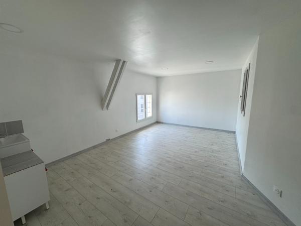 Entrepôt industriel à vendre à Talence - 430 m² - Prix 472 500 €