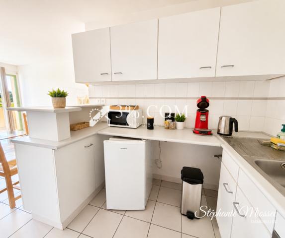 Appartement
                                                                                                                                                                                                                                                                                                                        3 pièce(s)                                                                                                                                                                                                          2 chambre(s)                                                                                                                                                                                                          60.88  m²