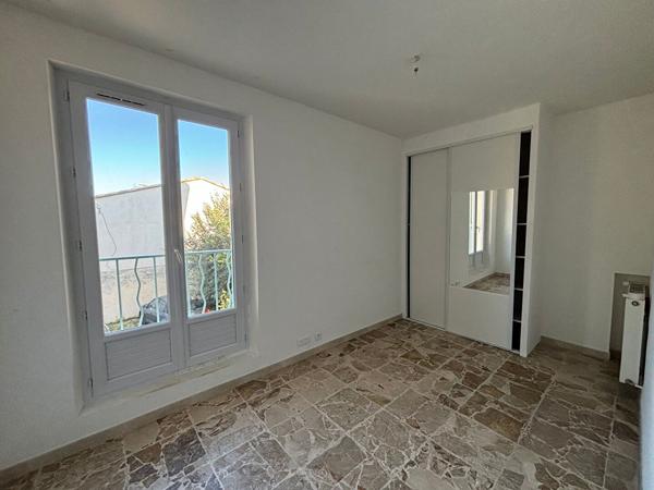 SAINT REMY DE PROVENCE - 3 CHAMBRES - BALCON - GARAGE