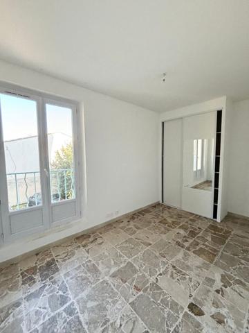 SAINT REMY DE PROVENCE - 3 CHAMBRES - BALCON - GARAGE