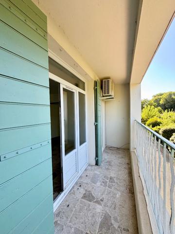 SAINT REMY DE PROVENCE - 3 CHAMBRES - BALCON - GARAGE