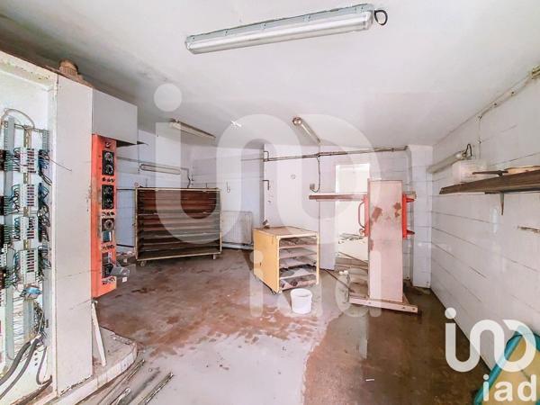 Maison 8 pièces de 236 m² à Onnaing (59264)