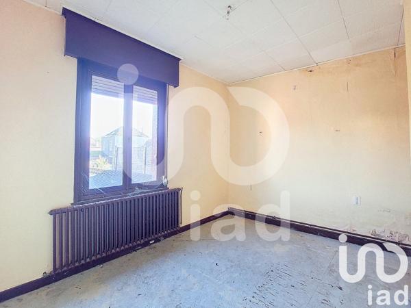 Maison 8 pièces de 236 m² à Onnaing (59264)