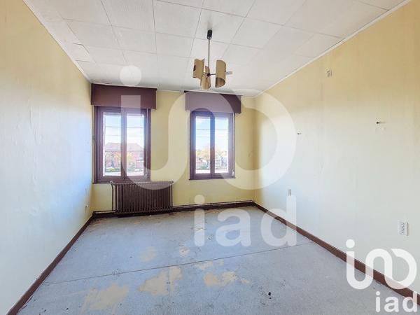 Maison 8 pièces de 236 m² à Onnaing (59264)