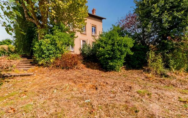 Maison à vendre    8 pièces • 146,54 m2 Caluire-et-Cuire
