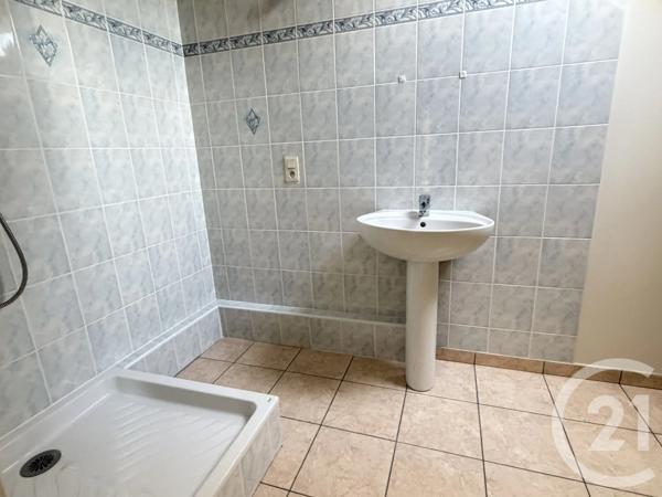 Appartement à vendre  3 pièces - 65,37 m 2   VILLEMANDEUR  - 45