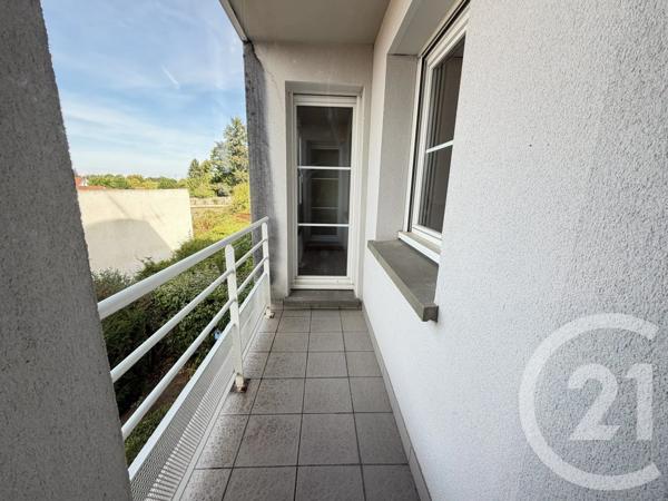 Appartement à vendre  3 pièces - 65,37 m 2   VILLEMANDEUR  - 45