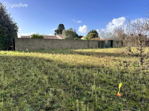 Rare sur le secteur : terrain libre de constructeur – 865 m²