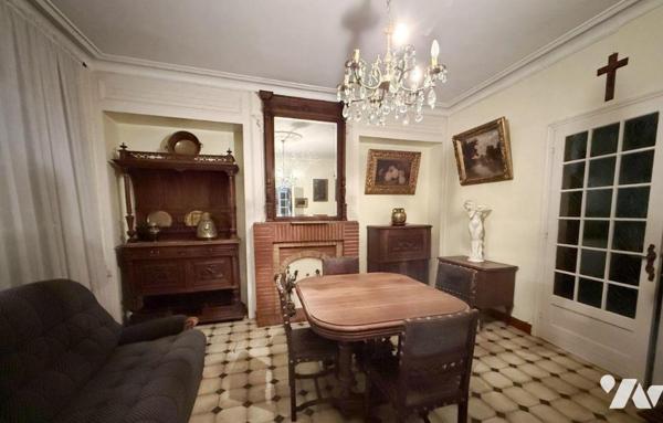 Maison à vendre à ARQUES dans le Pas de Calais (62).

Maison bourgeoise avec une double distr...