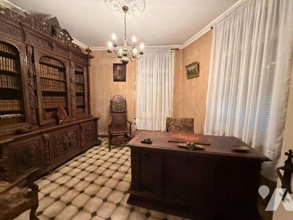 Maison à vendre à ARQUES dans le Pas de Calais (62).

Maison bourgeoise avec une double distr...