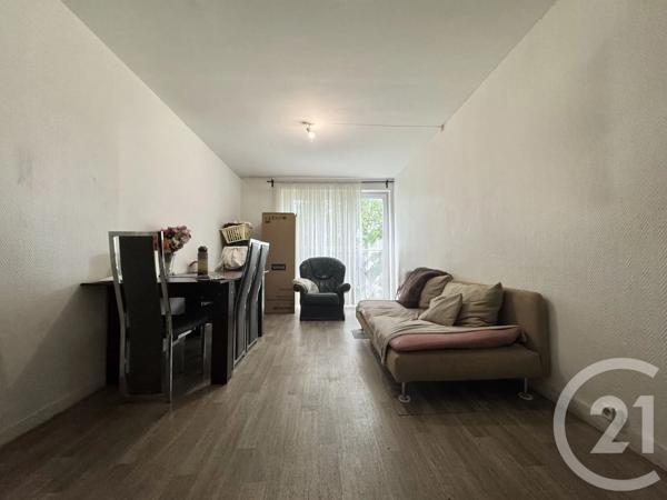 Appartement F4 à vendre  4 pièces - 80,06 m 2   AUBERVILLIERS  - 93
