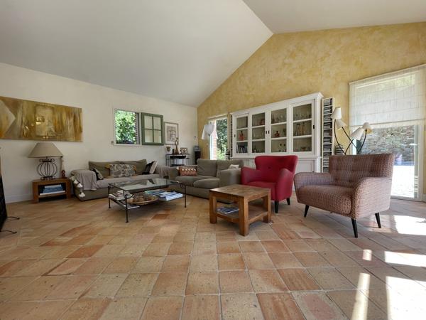 Belle propriété 5 chambres avec grange de caratère0 Toutes les caractéristiques