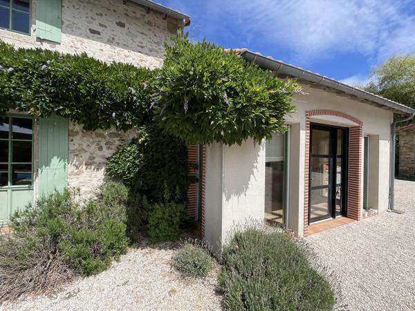 Belle propriété 5 chambres avec grange de caratère0 Toutes les caractéristiques