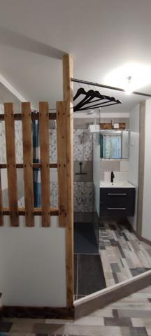 Appartement T2 meublé à louer avec extérieur  Saint-Jean-de-Maruéjols-et-Avéjan (30430)