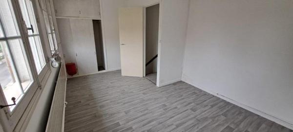 Maison env 76 m2 - 3ch - jardin - garage