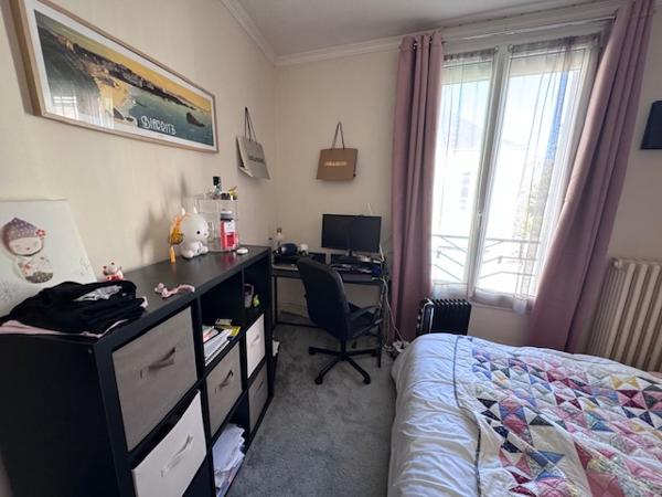 EXCLUSIVITÉ – MAISON T6 RÉNOVÉE AVEC TERRASSE EN PLEIN CŒUR DE LA RIVE GAUCHE (LAVAL, 53)