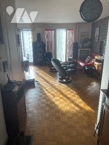 Appartrement  3/4 pièces, 78M², métro Corentin Celton avec cave et box