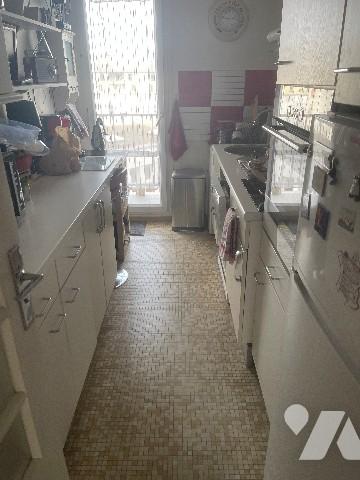 Appartrement  3/4 pièces, 78M², métro Corentin Celton avec cave et box