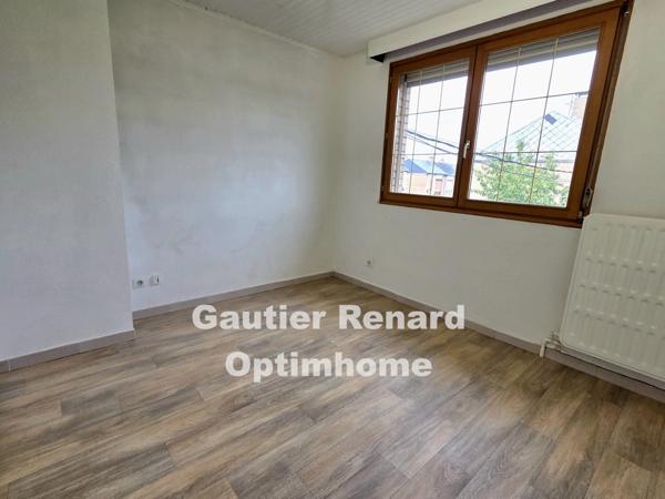 Maison semi-individuelle de 87 m² à vendre. 4 pièces. BRUAY SUR L'ESCAUT (59)