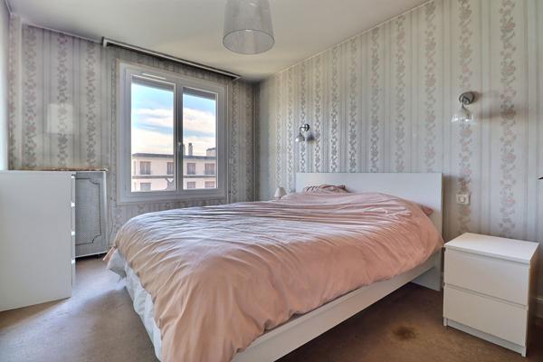 Appartement Aubervilliers 4/5 pièce(s) 93 m2