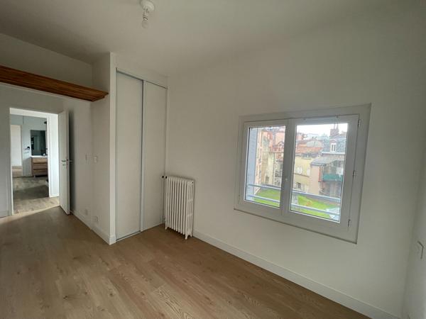 Superbe appartement T3 rénové avec terrasse - 120 m²